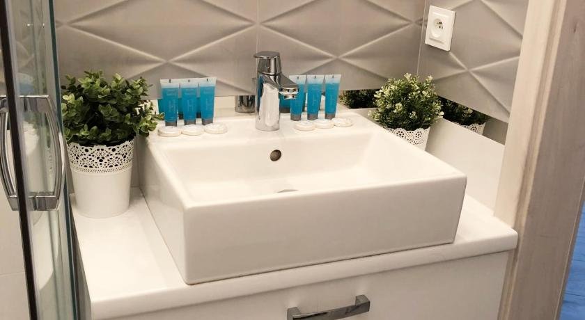 Ozarowska 77 - 1BR by Homeprime