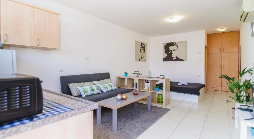 Carmel Market Apartments - by Comfort Zone TLV