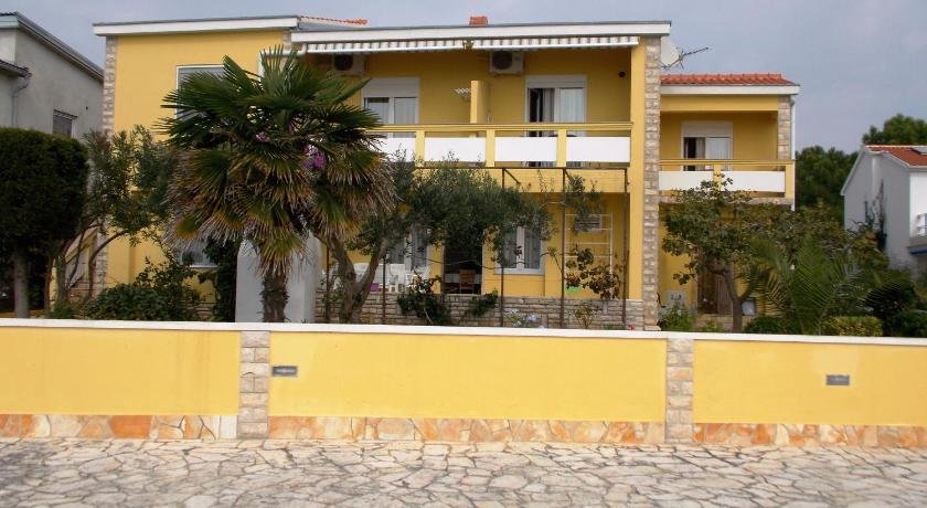 Apartment house Inga