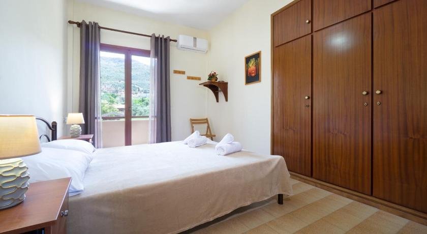 Garden House Chania Municipality