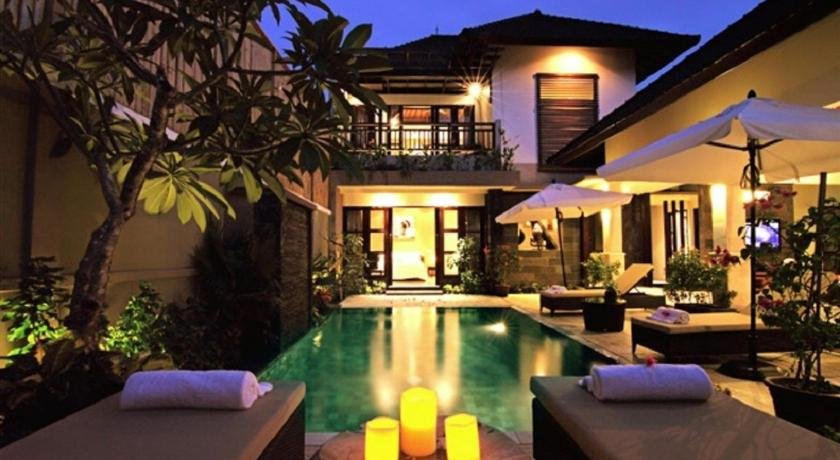 Gili Pearl Three Bedroom Villa