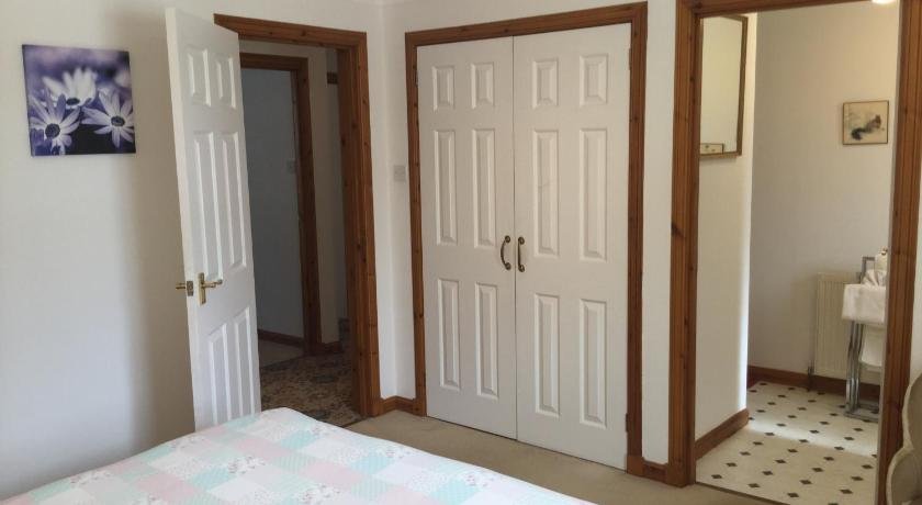Two-Bedroom Apartment - Golf View