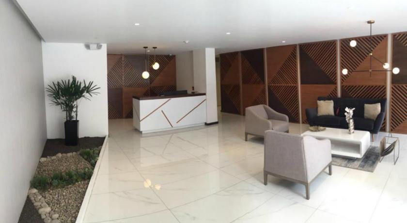 Cerca del hotel Dann Carlton Parque La Carolina