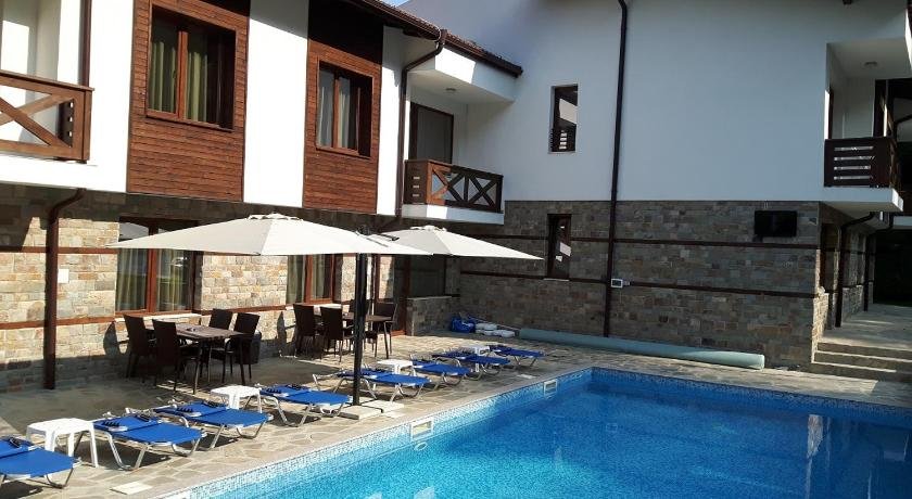 Relax Houses