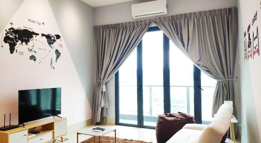 One Residences 4 pax 5 mins to MyTOWN