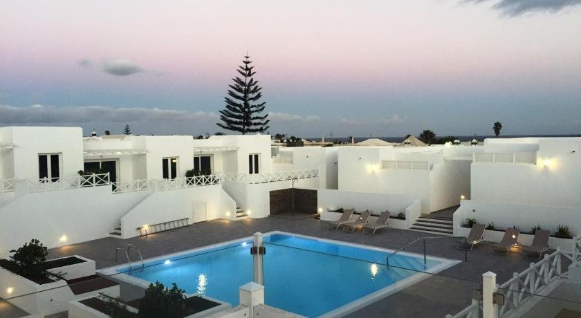 Flower beach suites 17