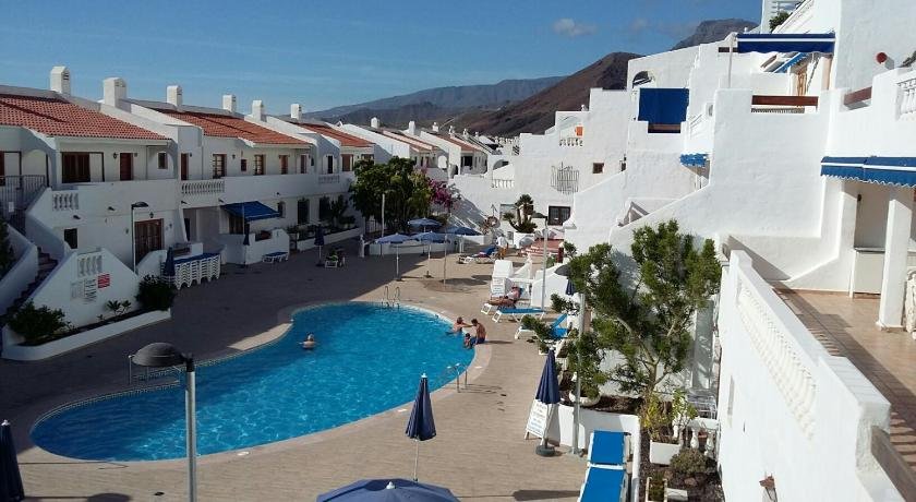 Large loft in Los Cristianos with Wi-Fi and pool