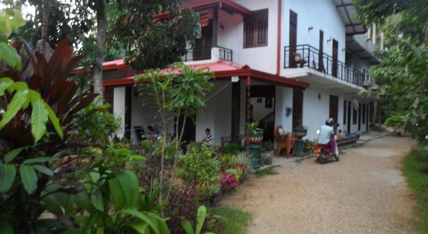 Piumi House Dickwella