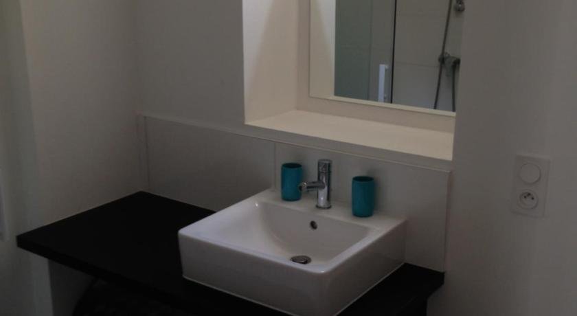 Joli appartement 40m2 entierement equipe ideal pour location thermale ou saisonnier