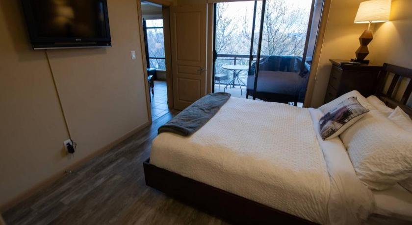 Dual Ensuites with Garden View 432