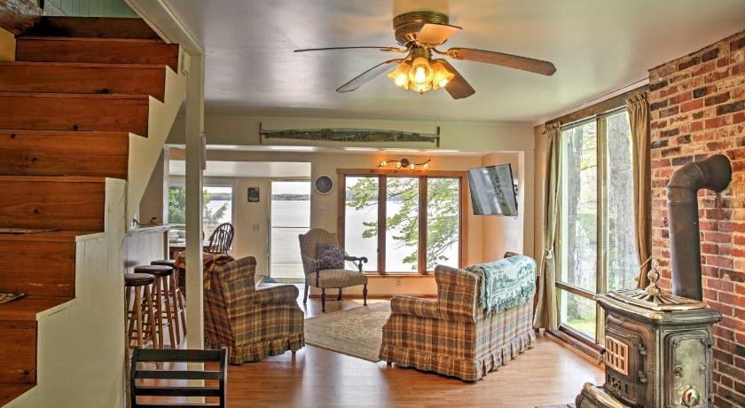 Peaceful Fishermans Paradise with Deck and Fire Pit