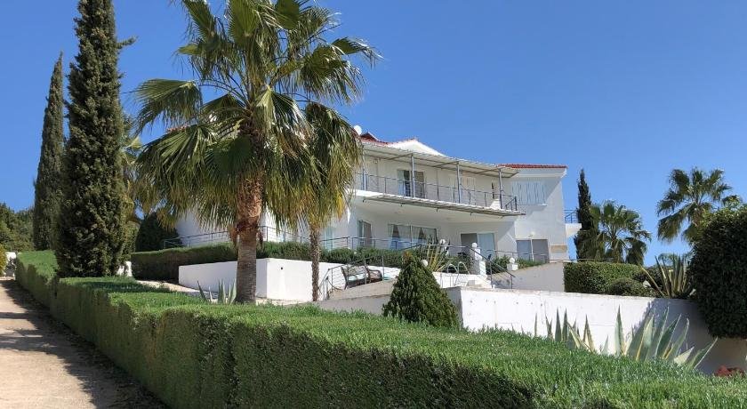 White House for a Perfect Family Holiday