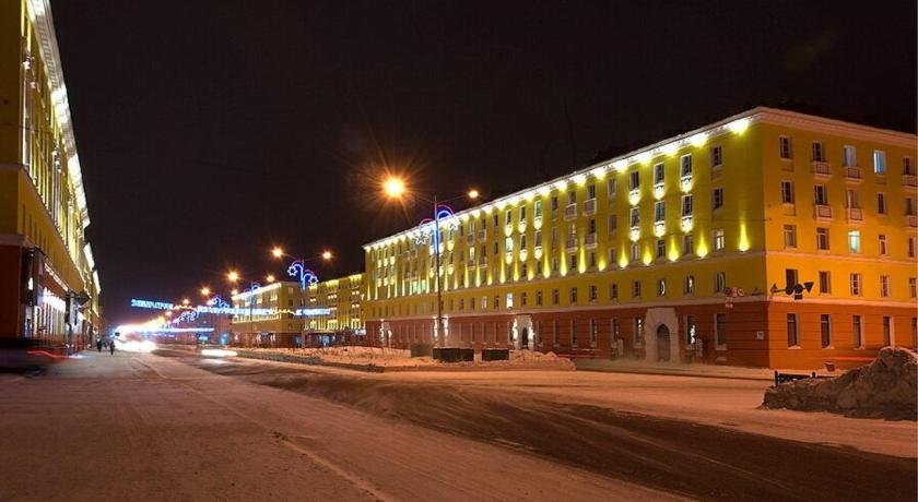 Apartment Komsomolskaya 44