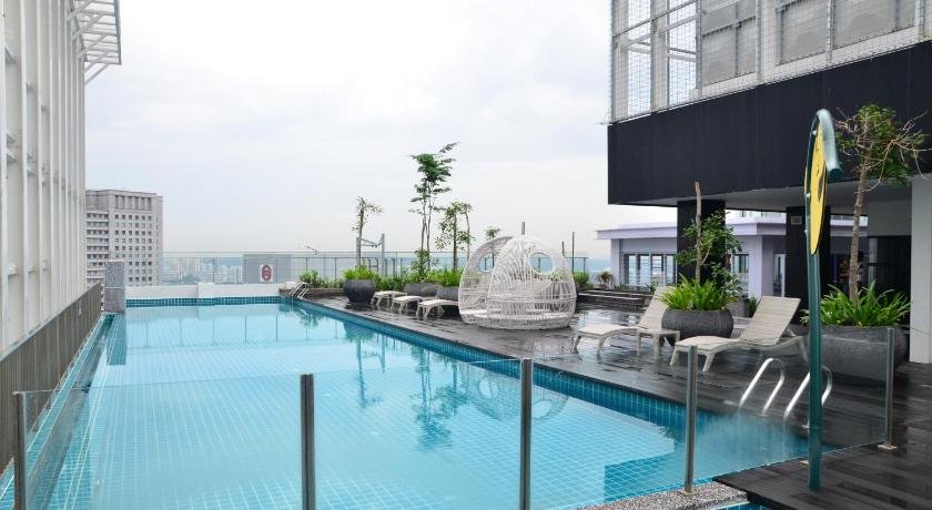 Holi Suasana Suite