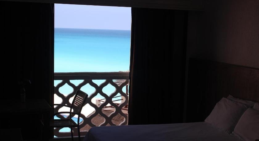 Best Beach Apartments - Cancun Plaza