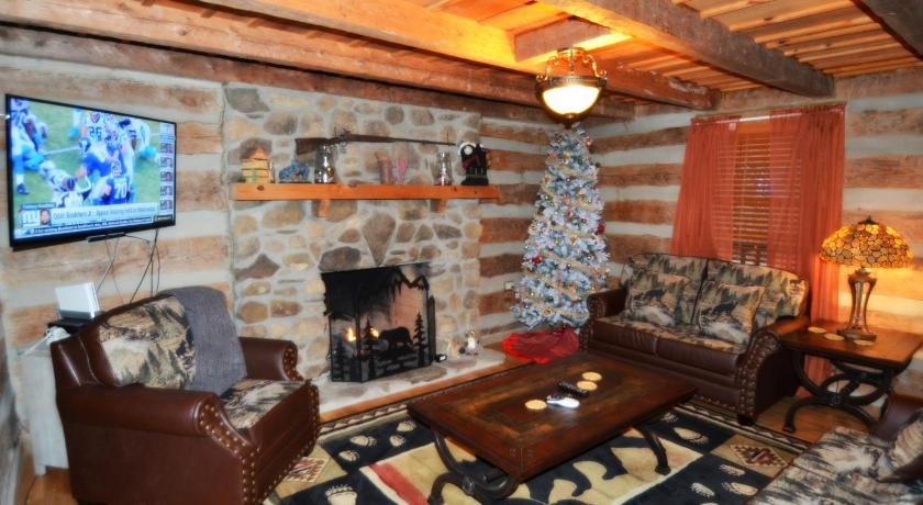 Huckleberry Inn 4 bedroom