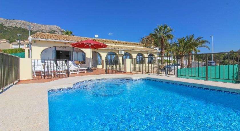 Villa con piscina privada - Las Palomas