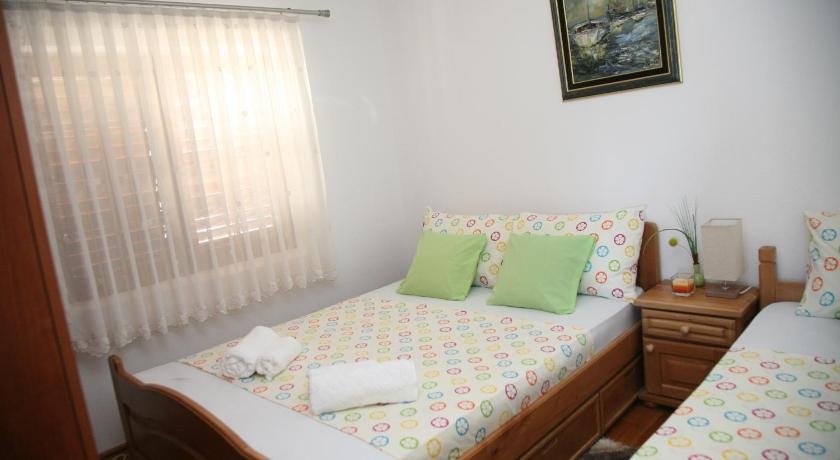 Apartments Oasis Kamenari