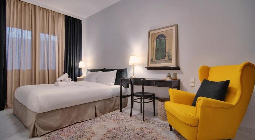 ALL SEASONS Luxury Suites1