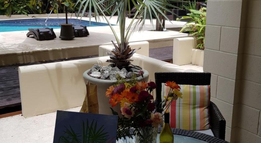 Brownes Condominium 2