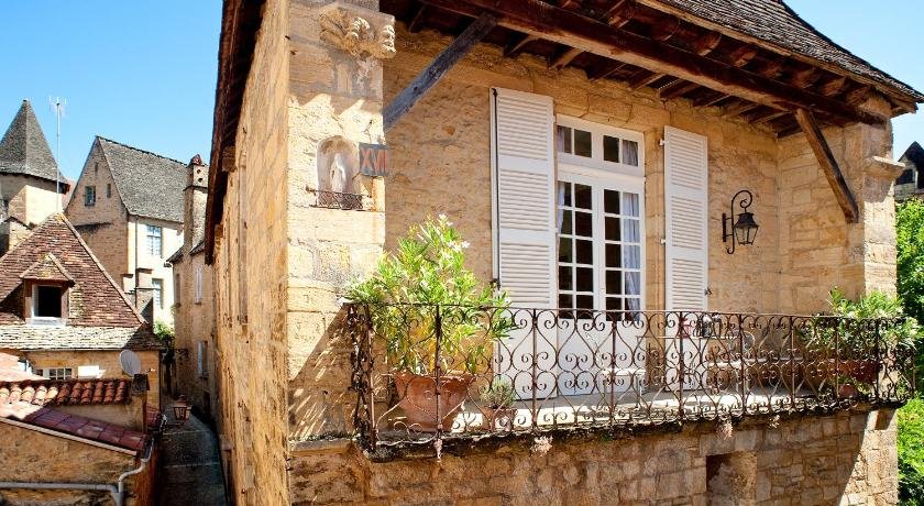 Appartements Les Suites Sarladaises
