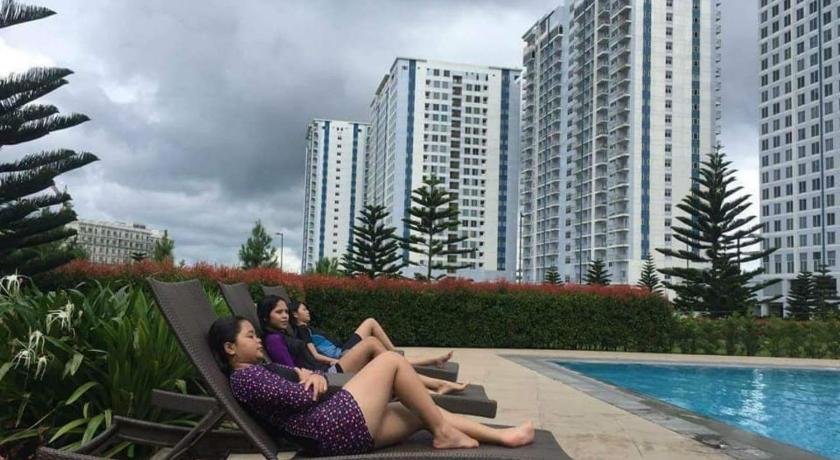 Hunaja Suite at Wind residences