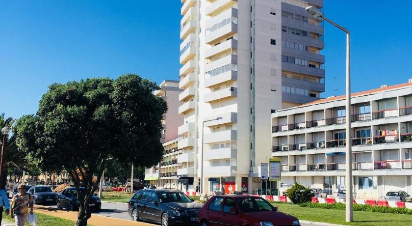 Sabor a Verao T1 em frente a praia com TV