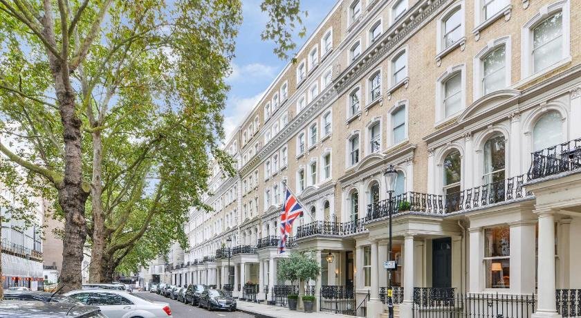 Knightsbridge Holiday Apartment