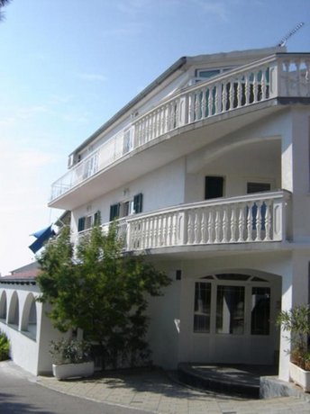 Apartment Jagoda Primosten