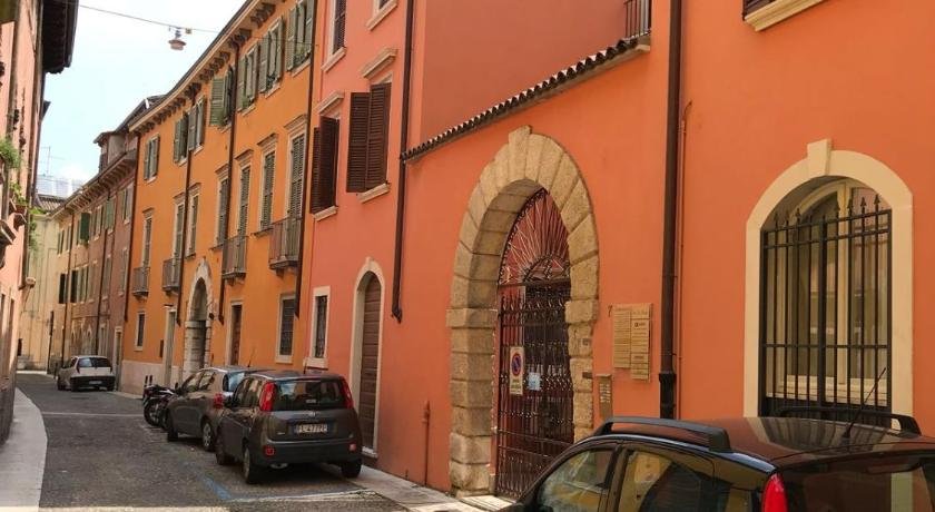 Verona's Apartment near the Arena