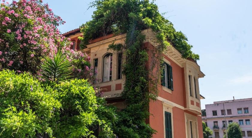 Villa Blanc House