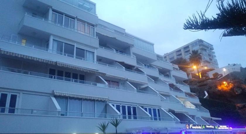 NUEVO Roca Chica Primera Linea Playa Torremolinos
