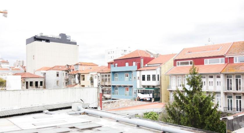 Oporto Batalha Residence