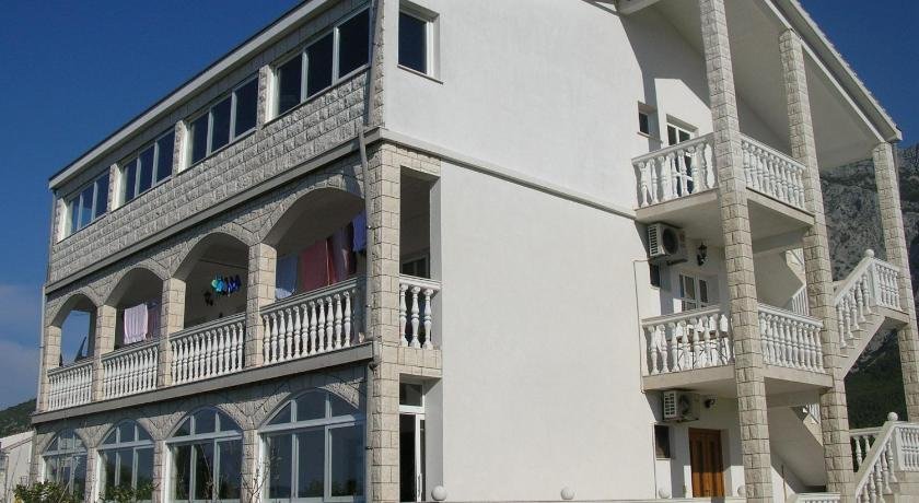 Apartments Dodik