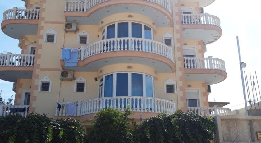 Studio Apartments Rizarjo
