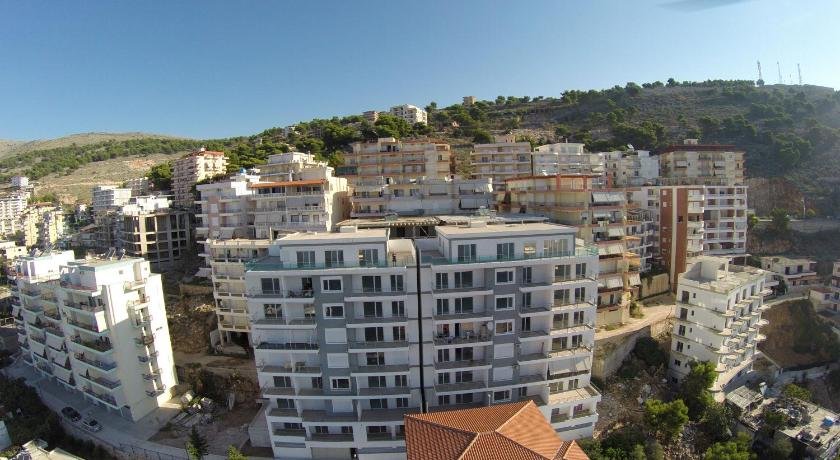 Rose Sea View Apartment Sarande