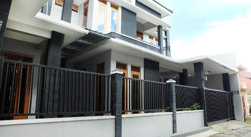 Homestay Jogja Gejayan Dekat Hartono Mall by Simply Homy