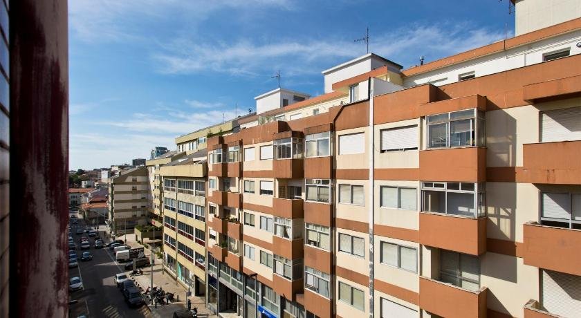 Rustic Bright Flat with Netflix - City Centre