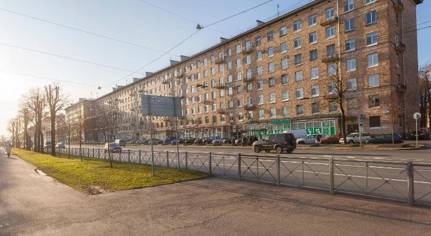 Апартаменты на Проспекте Стачек