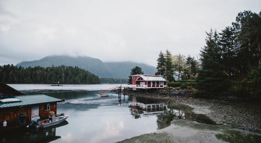 The Shoreline Tofino