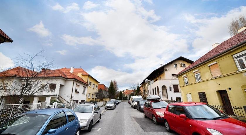 Block Apartment Maks