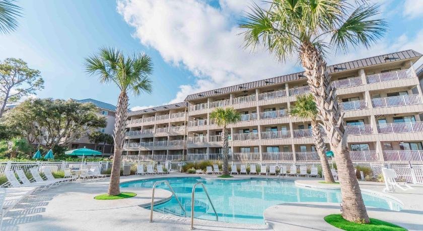 Oceanfront Villa - HEATED POOL - S Forest Beach - Coligny Plaza - Sleeps 6