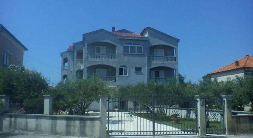Apartments D&A