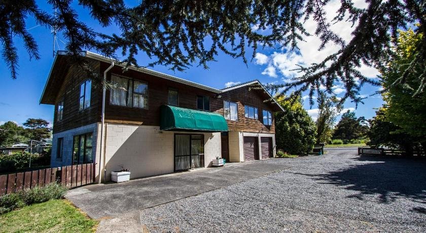 Riverbed Lodge - Lake Taupo Home