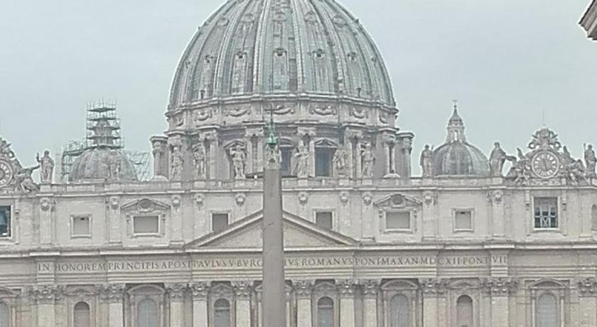Da Adriana al vaticano
