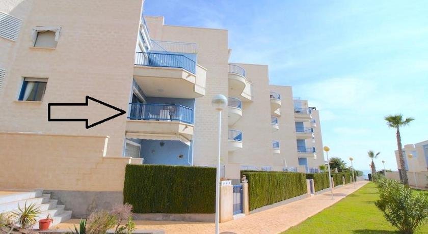 Luxe 1ste lijns appartement aan zee