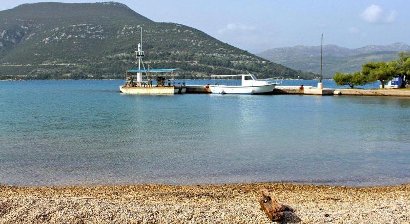 Apartments and rooms with parking space Mali Ston Peljesac - 14434
