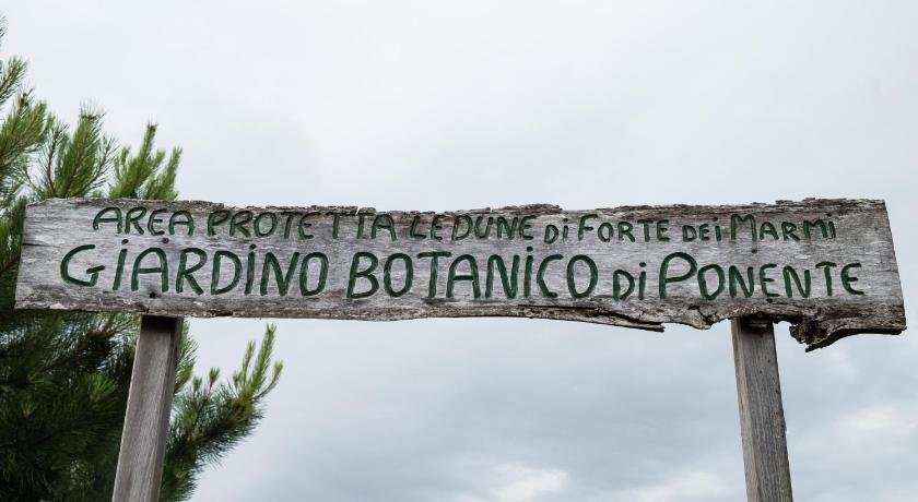 100 Steps Away From Forte Dei Marmi Beach Ac & Parking