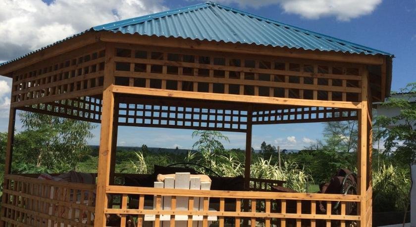 Evergreen Plains Farm Eco Lodge