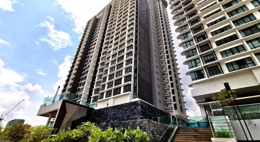 Midvalley Southkey Cozy Suite at Johor Bahru